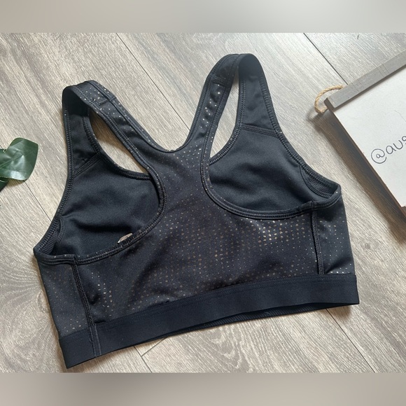 Nike Pro Metallic Dots Sports Bra & Tight Set in Black & Metallic Gold. Size M - Picture 3 of 14